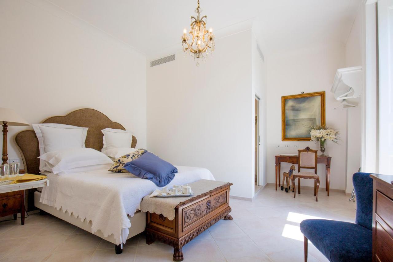 Palazzo Cacace Relais Hotel Мета Екстериор снимка
