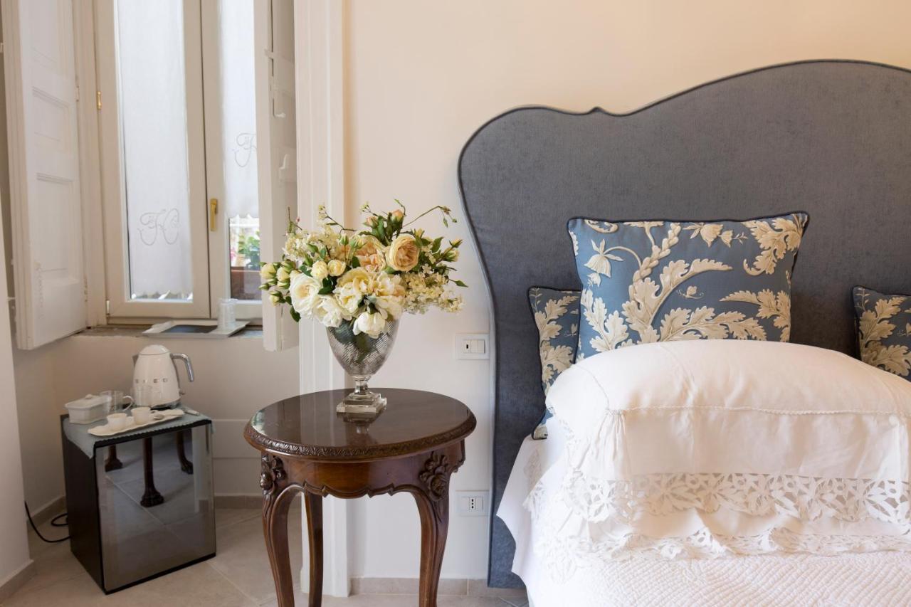 Palazzo Cacace Relais Hotel Мета Екстериор снимка